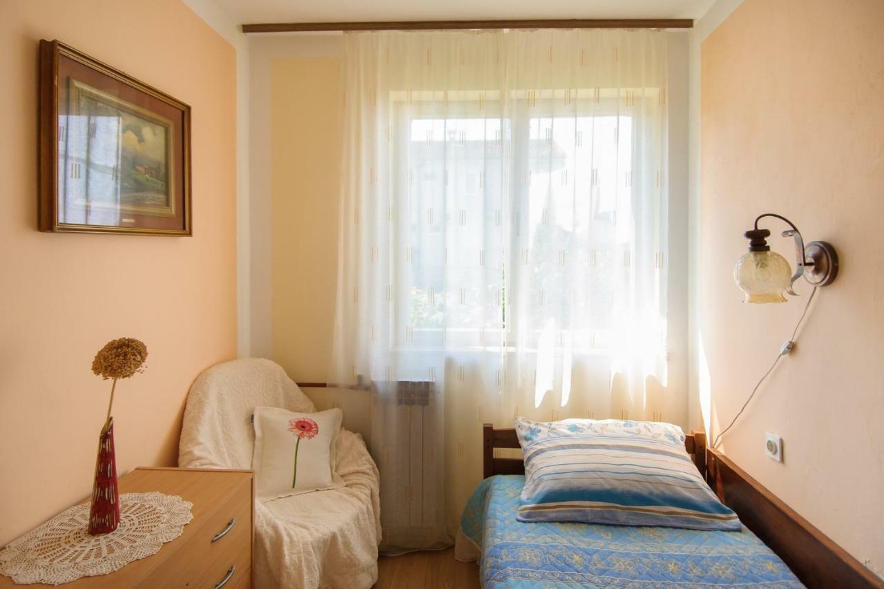 Apartments Nives Poreč Buitenkant foto