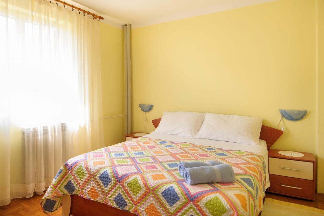 Apartments Nives Poreč Buitenkant foto